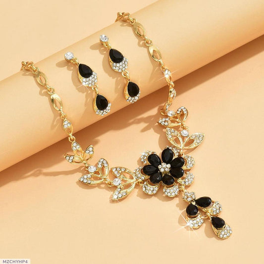 Elegant Design Crystal Stones Pendant for Girls/Women (Copy)